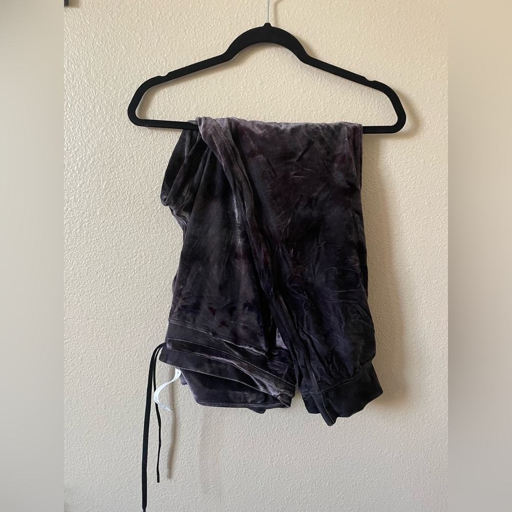 Lululemon Ready to Crush Velvet Jogger
